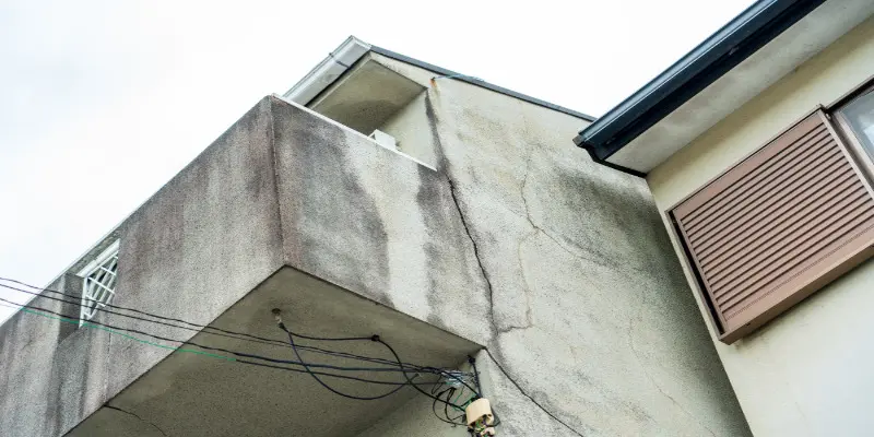 損害賠償範囲の拡大に注意！民法改正による瑕疵担保責任と契約不適合責任の違いを解説